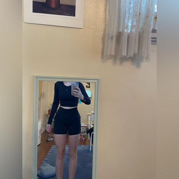 Gymshark Long Sleeve Top Size Small - Picture 5 of 6